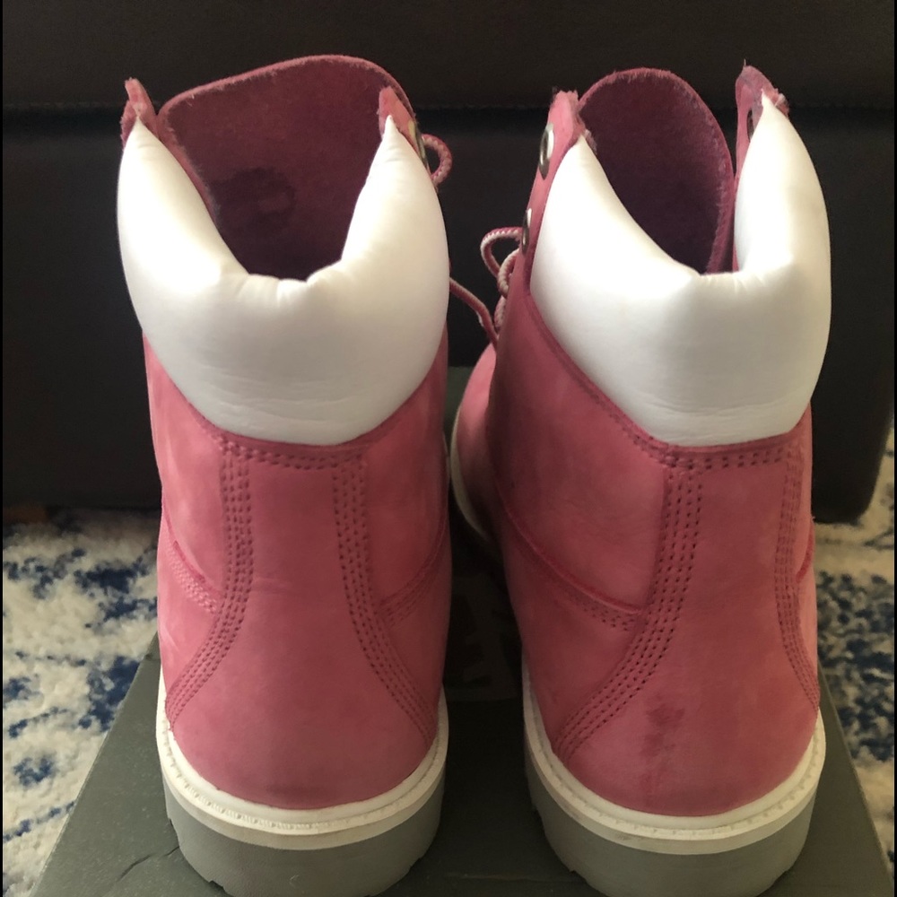 Pink Timberlands - Picture 3 of 5